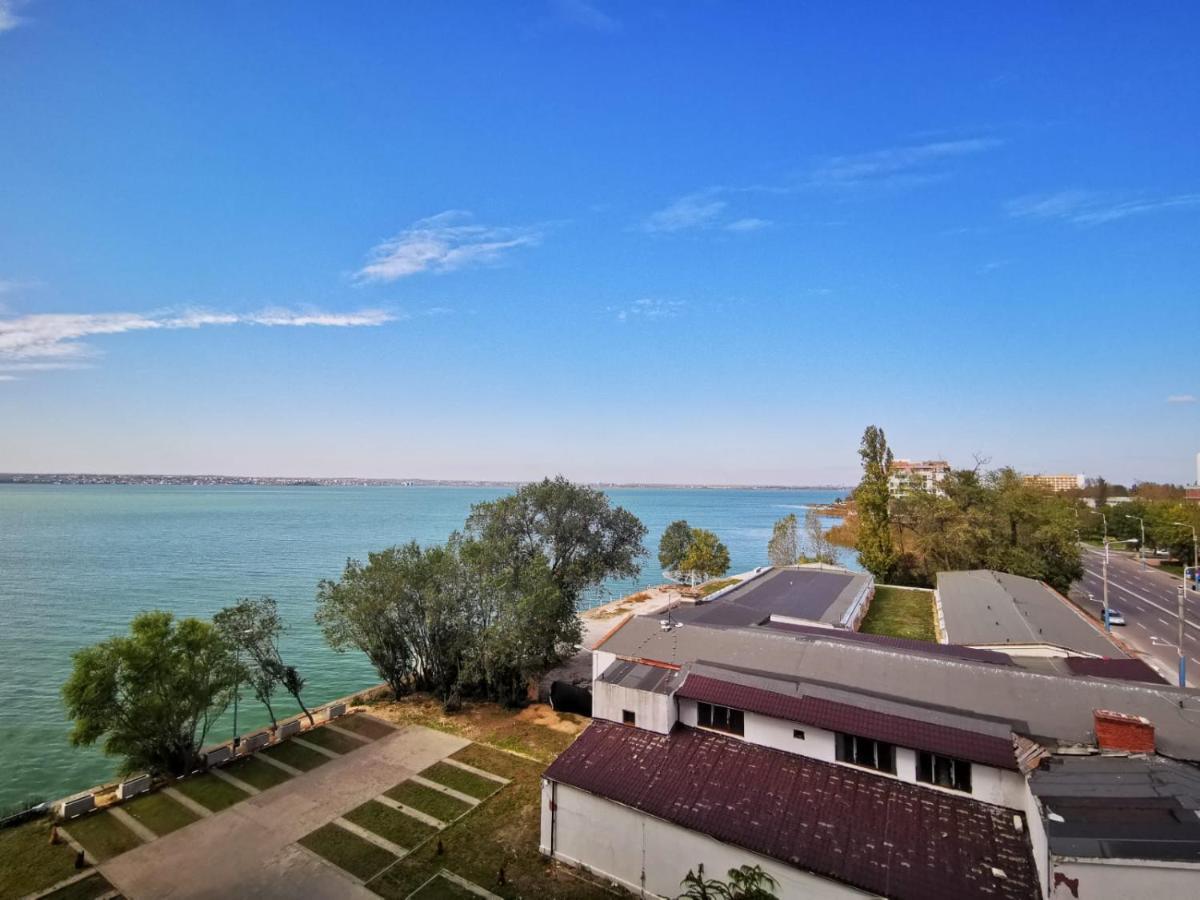 Paradis Apartments - By The Lake Mamaia Buitenkant foto